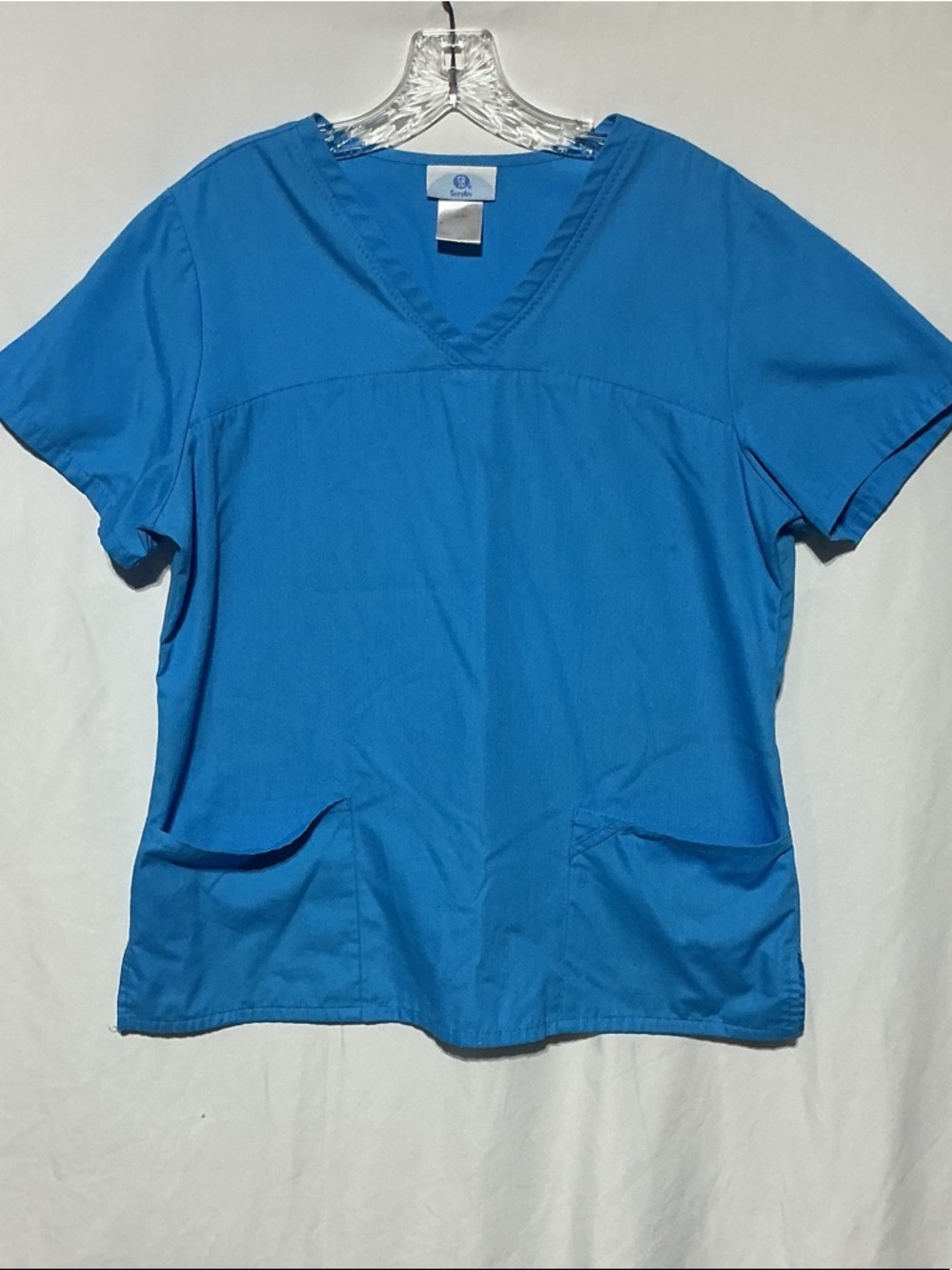 SB Scrubs V-Neck Blue Scrub Top with Pockets Sz M